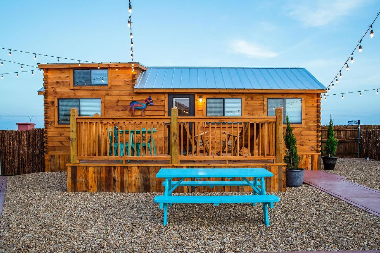 The Big Texan - Cabins And Wagons Αμαρίλο Εξωτερικό φωτογραφία